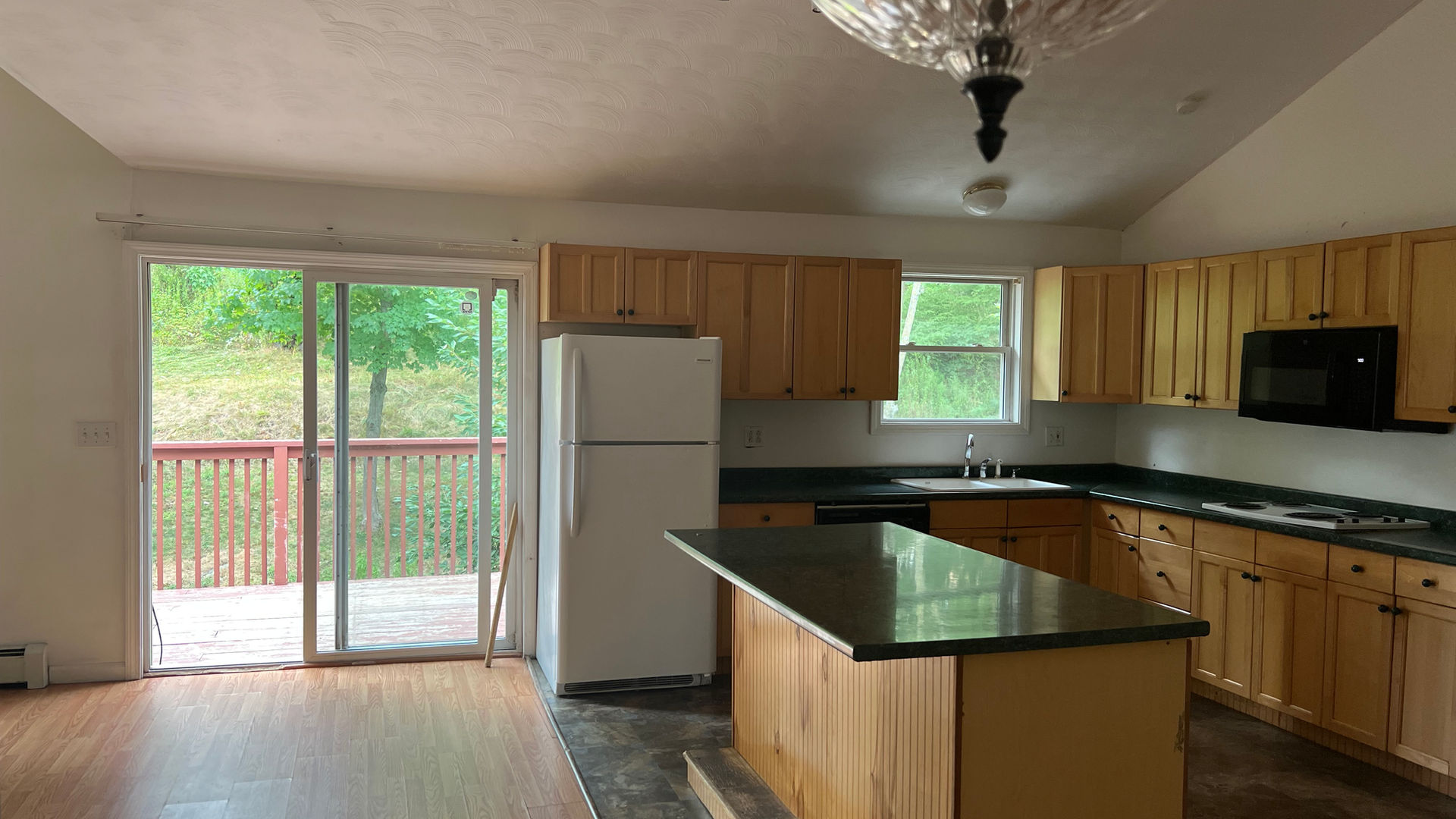 Town St Apartments interior